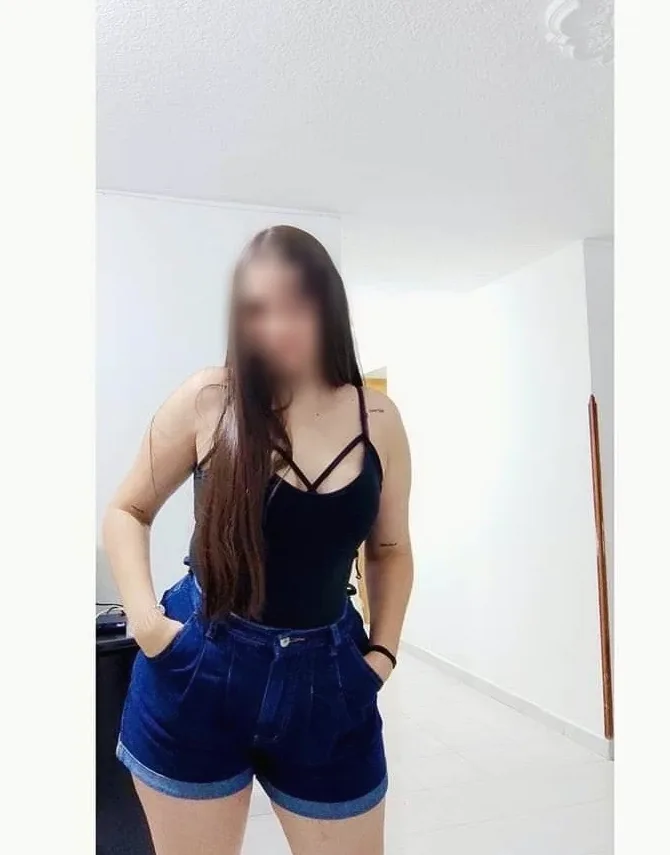 Celina, 30