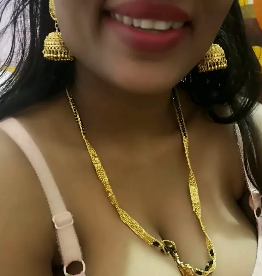 Ellen, 30
